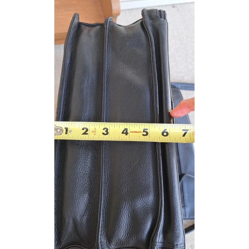 Wilsons Leather Pelle Studio Black Leather Briefcase Messenger Bag Work Laptop